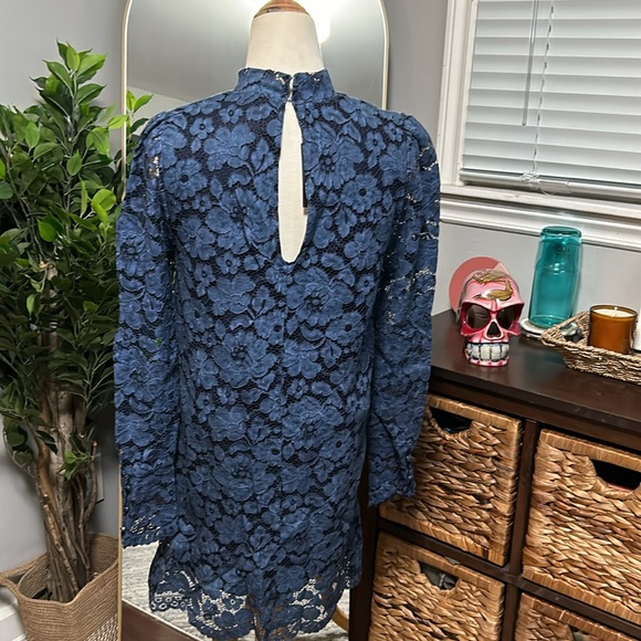 Zara Floral Lace Dress - Picture 3 of 6